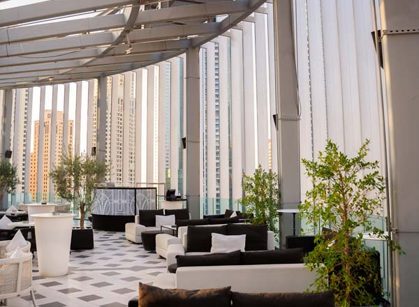 Rooftop bar Atelier M in Dubai