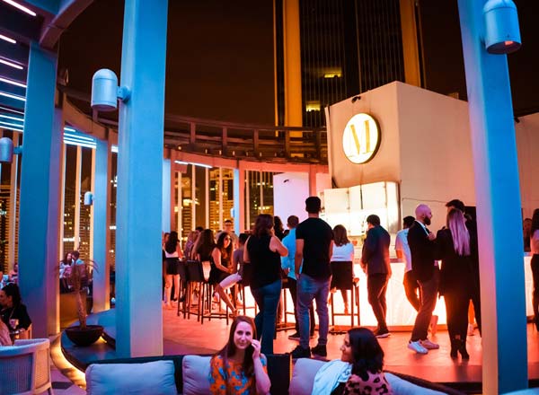 Rooftop bar Atelier M in Dubai