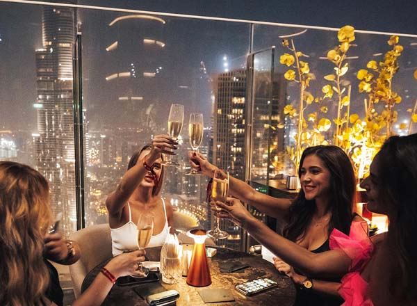 Bar en la azotea CÉ LA VI Dubai en Dubai