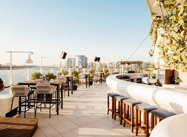 Rooftop bar Cielo Sky Lounge in Dubai