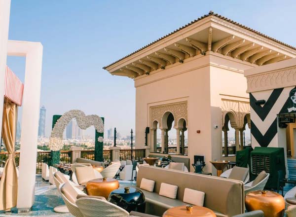 Rooftop bar Mercury Lounge in Dubai