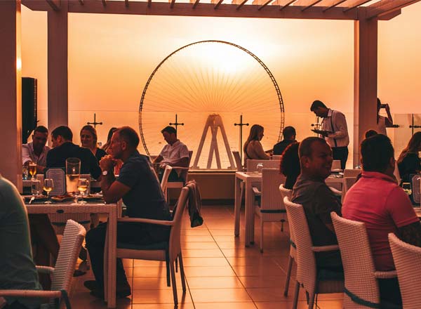 Rooftop bar Pure Sky Lounge & Dining in Dubai