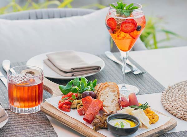 Rooftop bar Siddharta Lounge in Dubai