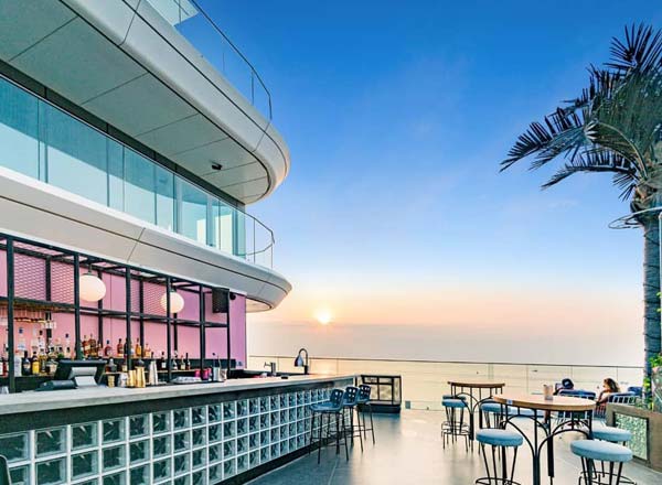 Rooftop bar SoBe in Dubai