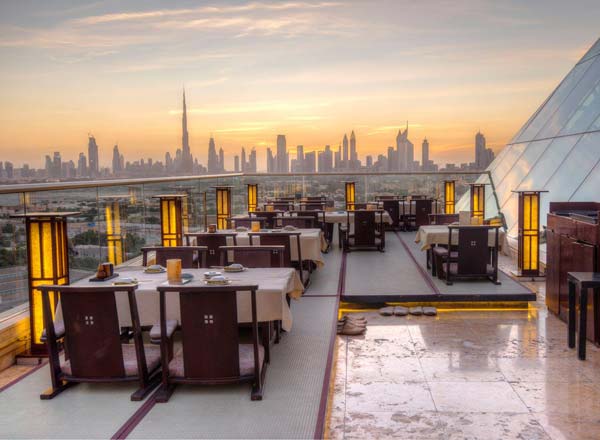 Rooftop bar Tomo in Dubai