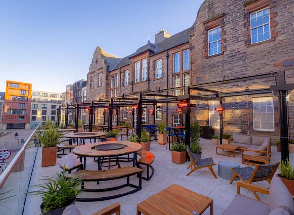 Rooftop bar Doghouse Edinburgh Bar & Terrace in Edinburgh
