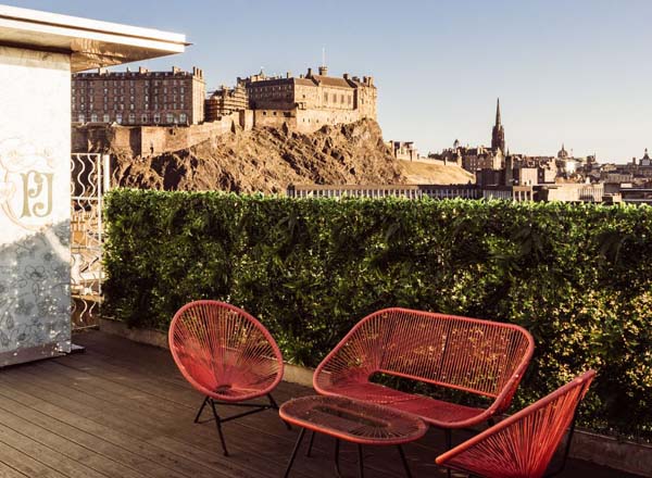 Rooftop bar SKYbar Edinburgh in Edinburgh