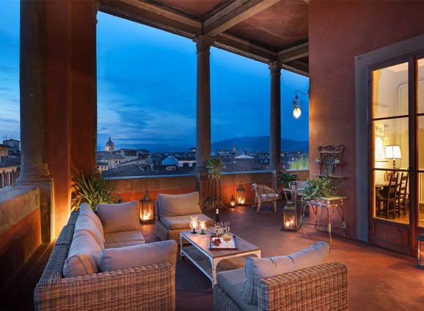 Rooftop bar Loggia Roof Bar at Hotel Palazzo Guadagni in Florence