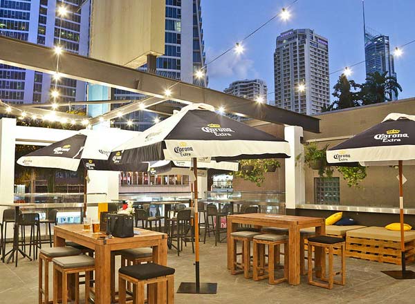 Rooftop bar Skyline Rooftop Bar in Gold Coast