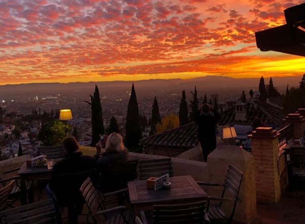 Rooftop bar El Huerto de Juan Ranas in Granada