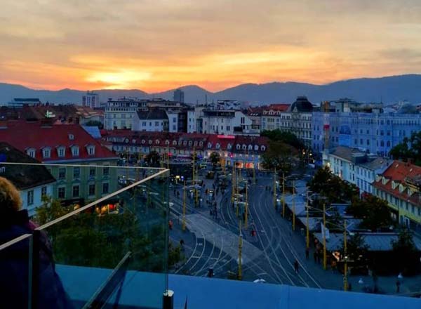 Rooftop bar Area 5 in Graz