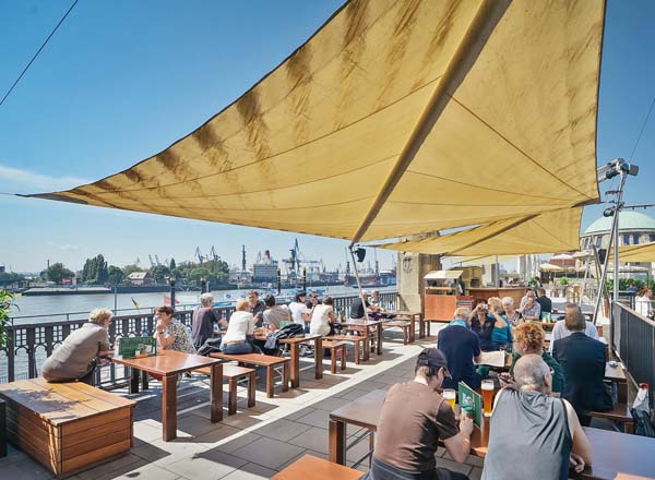 Rooftop bar BLOCKBRÄU in Hamburg