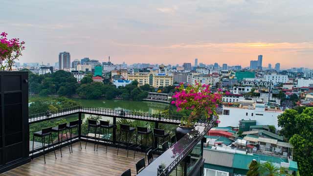 Rooftop bar Twilight Sky Bar in Hanoi