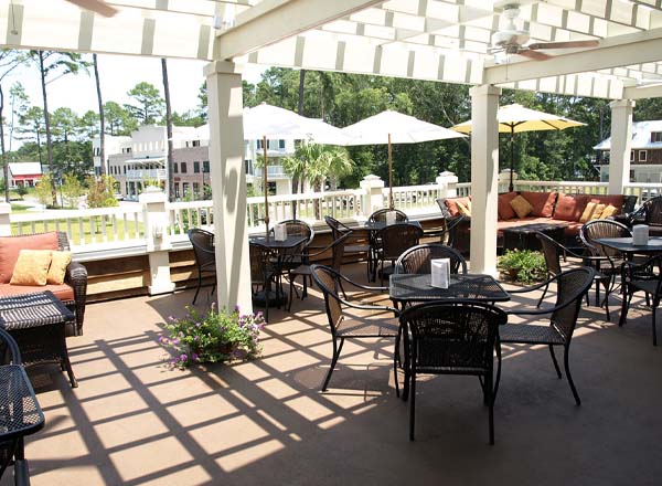 Rooftop bar Captain Woody's Bar & Grill in Hilton Head Island