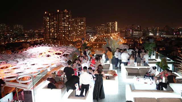 Rooftop bar Epic Sky Lounge in Ho Chi Minh
