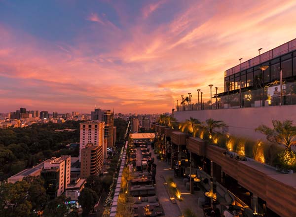 Rooftop bar Shri Lifestyle Dining in Ho Chi Minh