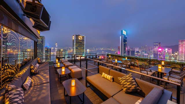 Rooftop bar Wooloomooloo in Hong Kong