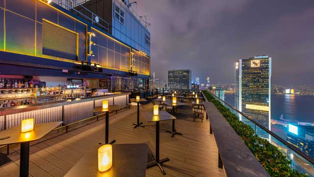 Rooftop bar Wooloomooloo Steakhouse (Wan Chai) in Hong Kong