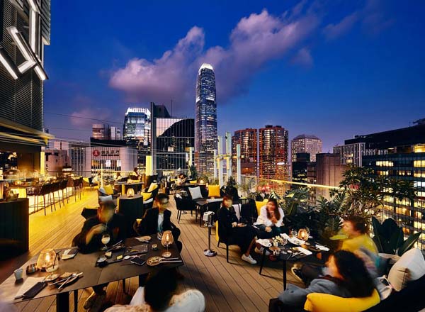 Rooftop bar Plume in Hong Kong