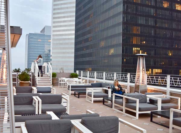 Z on23 Rooftop Bar - Rooftop bar in Houston | The Rooftop Guide