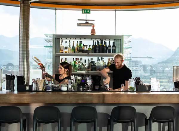 Rooftop bar 360° Bar | Restaurant Lichtblick in InnsbruckRooftop bar Limón in Vienna