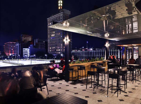 Rooftop bar Cowford Chophouse in Jacksonville