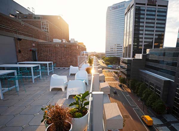 Rooftop bar Estrella Cocina in Jacksonville