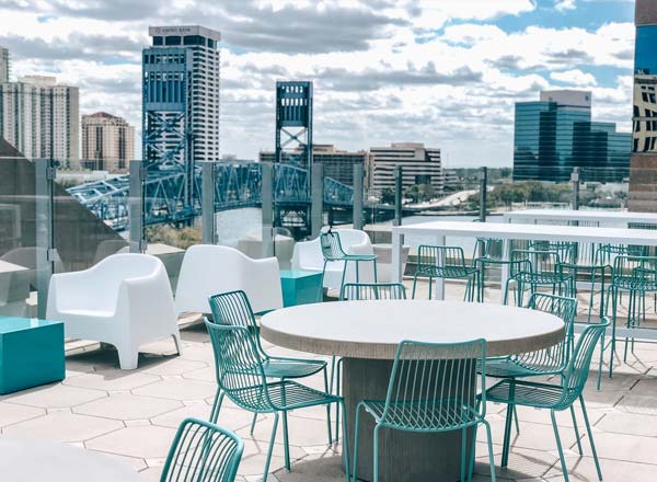 Rooftop bar Estrella Cocina in Jacksonville