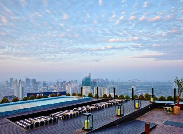 Rooftop bar SKYE Jakarta in Jakarta