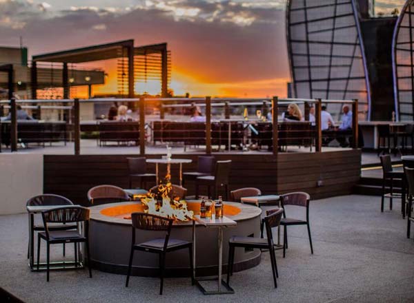 Rooftop bar San Deck, Bar & Restaurant in Johannesburg