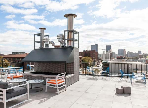 Rooftop bar Messenger Coffee Co. in Kansas City