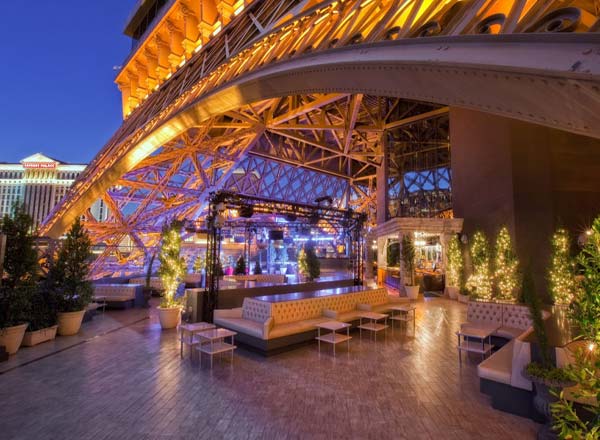 Rooftop bar Chateau Nightclub & Rooftop in Las Vegas