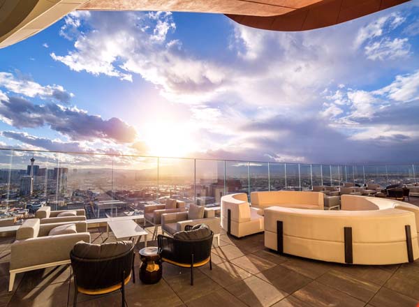 Rooftop bar Legacy Club in Las Vegas