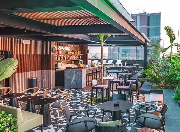Rooftop bar Ambra Rooftop Bar in Lima