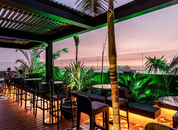 Rooftop bar Ambra Rooftop Bar in Lima