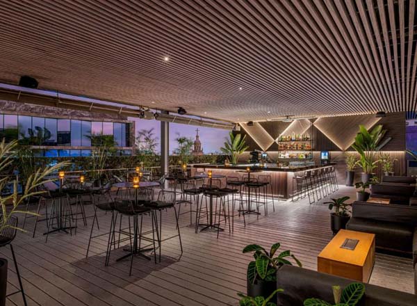 Rooftop bar Celeste Solar Bar in Lima