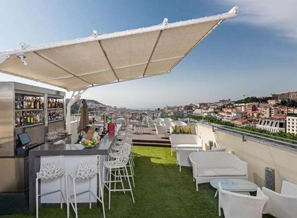 Rooftop bar Ático by NH in Lisbon