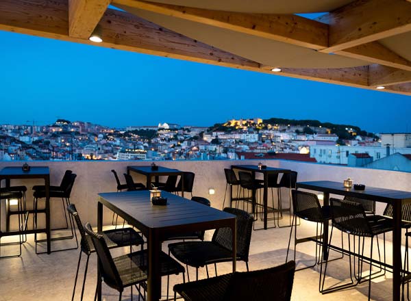 Rooftop bar Mensagem in Lisbon