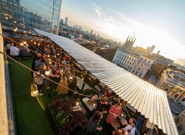 Rooftop bar London Bridge Rooftop in London