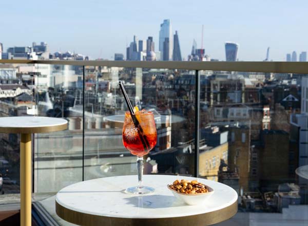 Rooftop bar 1 Leicester Square Rooftop in London