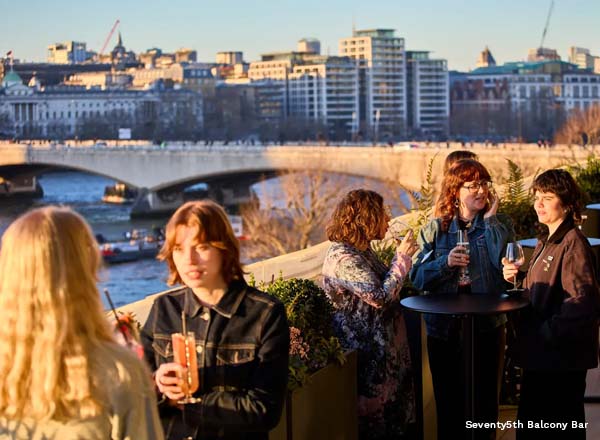 Rooftop bar Seventy5th Balcony Bar / Queen Elizabeth Hall Roof Garden Bar & Kitchen in London