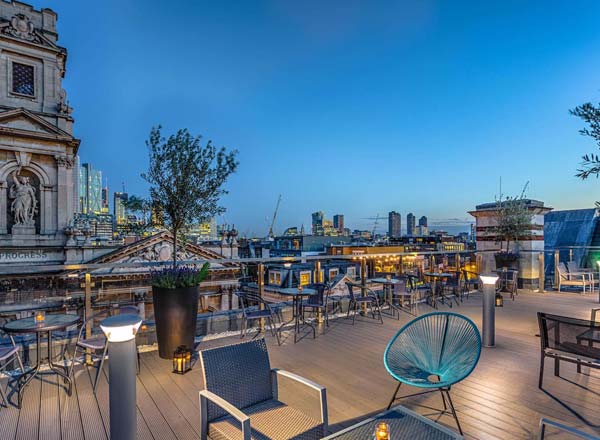 Rooftop bar Upper 5th Shoreditch in London