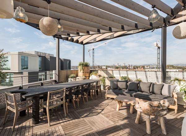 Rooftop bar Margot in Los Angeles