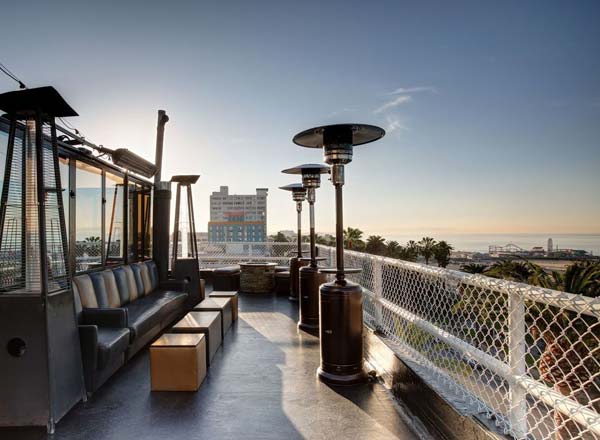 Rooftop bar ONYX Rooftop Bar in Los Angeles