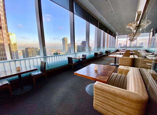 Rooftop bar Takami Sushi & Elevate Lounge in Los Angeles