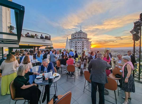rooftop hotel riu plaza madrid