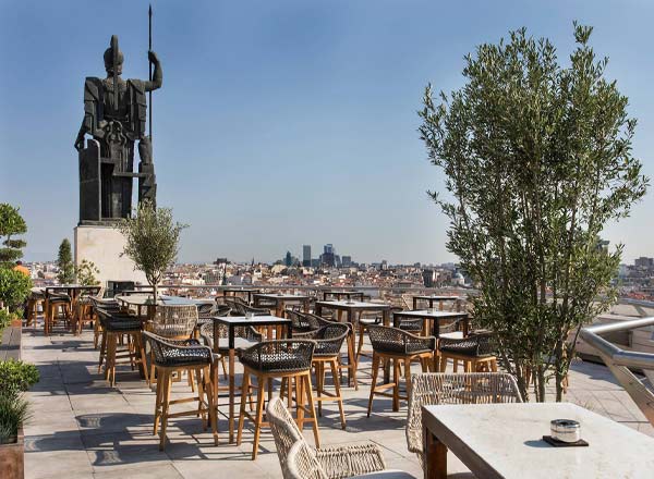 Bar sur le toit Madrid Rooftop du Círculo à Madrid