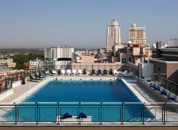 Rooftop bar La Terraza de Hotel Emperador in Madrid