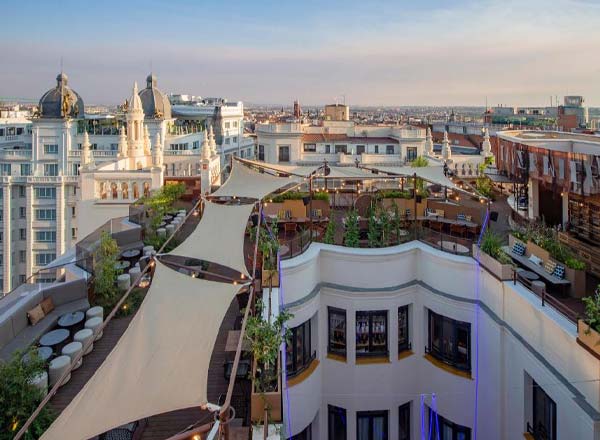 Rooftop bar LE TAVERNIER in Madrid