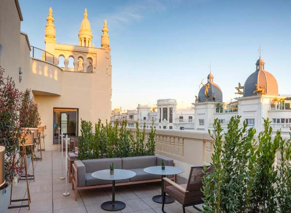 Rooftop bar LE TAVERNIER in Madrid